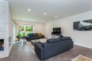 Single Family Residence, 6236 Capistrano ave, Woodland Hills, CA 91367 - 11