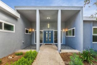 Single Family Residence, 6236 Capistrano ave, Woodland Hills, CA 91367 - 2