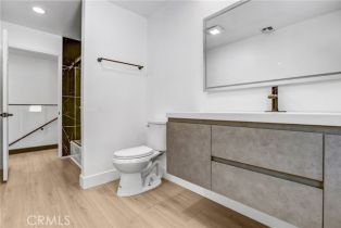 Single Family Residence, 24045 Philiprimm st, Woodland Hills, CA 91367 - 12