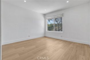 Single Family Residence, 24045 Philiprimm st, Woodland Hills, CA 91367 - 17