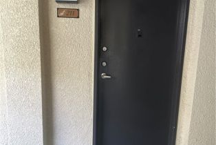 Condominium, 5500 Owensmouth ave, Woodland Hills, CA 91367 - 5