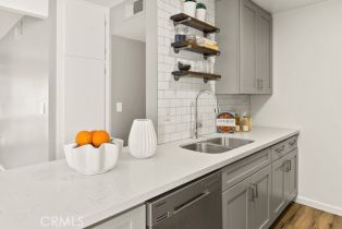 Condominium, 18620 Hatteras street, Tarzana, CA 91356 - 4