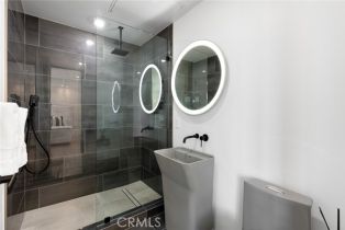 Single Family Residence, 5134 Medina rd, Woodland Hills, CA 91364 - 25