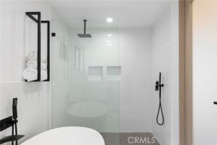 Single Family Residence, 5134 Medina rd, Woodland Hills, CA 91364 - 32