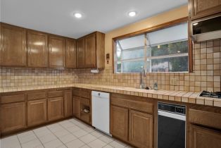 Single Family Residence, 5300 Winnetka ave, Woodland Hills, CA 91364 - 10