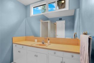 Single Family Residence, 5300 Winnetka ave, Woodland Hills, CA 91364 - 16