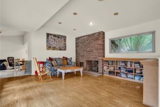 Single Family Residence, 5300 Winnetka ave, Woodland Hills, CA 91364 - 4