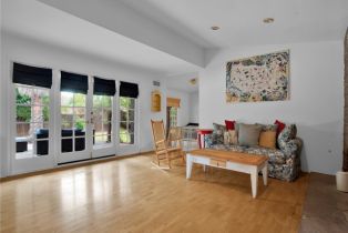 Single Family Residence, 5300 Winnetka ave, Woodland Hills, CA 91364 - 5