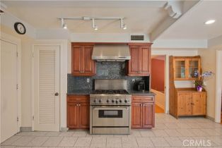 Single Family Residence, 12646 Woodley ave, Granada Hills, CA 91344 - 9