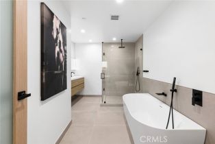 Single Family Residence, 5130 Medina rd, Woodland Hills, CA 91364 - 33