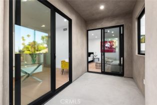 Single Family Residence, 5130 Medina rd, Woodland Hills, CA 91364 - 34