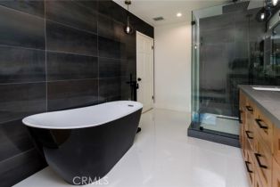 Single Family Residence, 4976 Llano dr, Woodland Hills, CA 91364 - 28