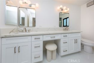 Single Family Residence, 4976 Llano dr, Woodland Hills, CA 91364 - 39