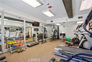 Condominium, 22100 Burbank blvd, Woodland Hills, CA 91367 - 15