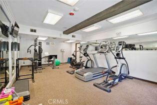 Condominium, 22100 Burbank blvd, Woodland Hills, CA 91367 - 16