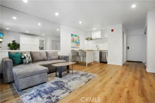 Condominium, 22100 Burbank BLVD, Woodland Hills, CA  Woodland Hills, CA 91367