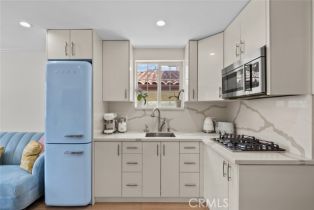 Single Family Residence, 13936 Magnolia blvd, Sherman Oaks, CA 91423 - 14