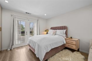 Single Family Residence, 13936 Magnolia blvd, Sherman Oaks, CA 91423 - 28