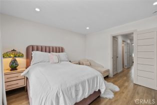 Single Family Residence, 13936 Magnolia blvd, Sherman Oaks, CA 91423 - 29