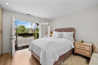 Single Family Residence, 13936 Magnolia blvd, Sherman Oaks, CA 91423 - 31