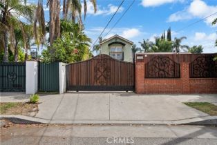 Single Family Residence, 13936 Magnolia blvd, Sherman Oaks, CA 91423 - 34