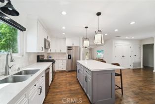 Single Family Residence, 18356 Friar st, Tarzana, CA 91335 - 11