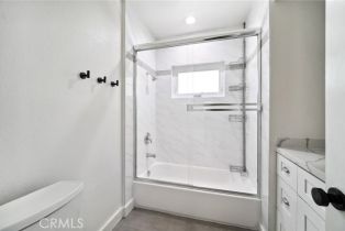 Single Family Residence, 18356 Friar st, Tarzana, CA 91335 - 13