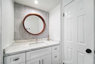 Single Family Residence, 18356 Friar st, Tarzana, CA 91335 - 15