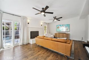 Single Family Residence, 18356 Friar st, Tarzana, CA 91335 - 5