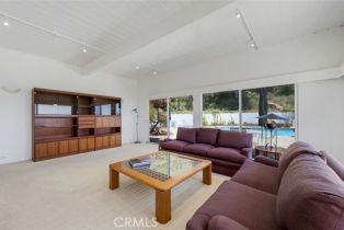 Single Family Residence, 1032 Enchanted way, Pacific Palisades, CA 90272 - 5