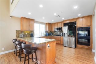 , 5672 Como cir, Woodland Hills, CA 91367 - 14