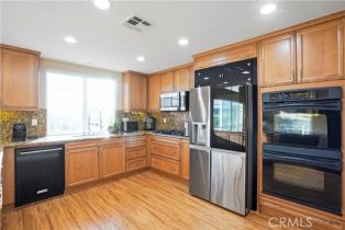 , 5672 Como cir, Woodland Hills, CA 91367 - 17