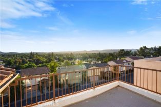 , 5672 Como cir, Woodland Hills, CA 91367 - 38