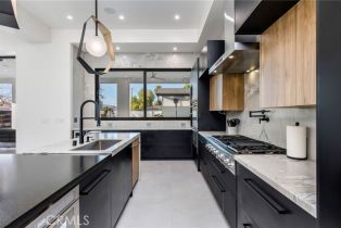 Single Family Residence, 22745 Califa st, Woodland Hills, CA 91367 - 17