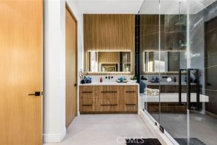 Single Family Residence, 22745 Califa st, Woodland Hills, CA 91367 - 35