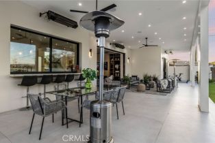 Single Family Residence, 22745 Califa st, Woodland Hills, CA 91367 - 46