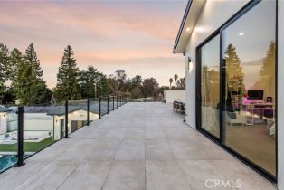 Single Family Residence, 22745 Califa st, Woodland Hills, CA 91367 - 63
