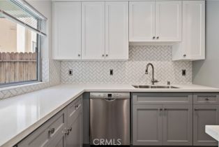 Condominium, 5674 Windsor way, Culver City, CA 90230 - 4