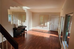 Condominium, 10407 Larwin ave, Chatsworth, CA 91311 - 3