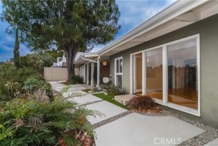 Single Family Residence, 4184 Vanetta dr, Studio City, CA 91604 - 5