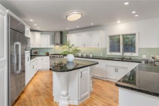 Single Family Residence, 3828 Alomar dr, Sherman Oaks, CA 91423 - 8