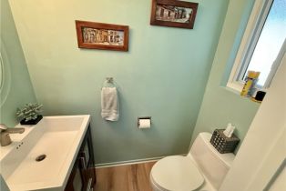 Single Family Residence, 22216 Del Valle st, Woodland Hills, CA 91364 - 11