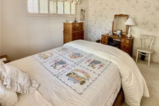 Single Family Residence, 22216 Del Valle st, Woodland Hills, CA 91364 - 12