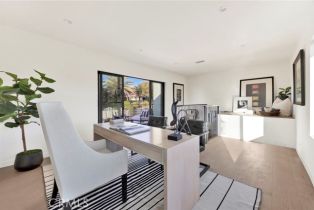 Single Family Residence, 4335 Chaumont rd, Woodland Hills, CA 91364 - 17