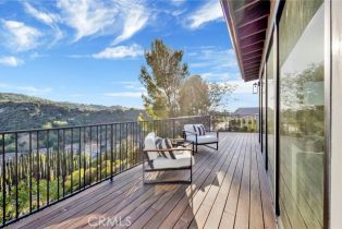 Single Family Residence, 4335 Chaumont rd, Woodland Hills, CA 91364 - 31