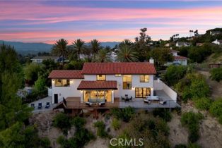 Single Family Residence, 4335 Chaumont rd, Woodland Hills, CA 91364 - 32