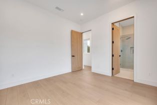 , 16510 San Fernando Mission blvd, Granada Hills, CA 91344 - 21