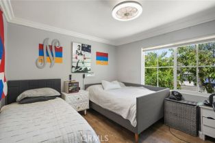 Single Family Residence, 11612 Swinton ave, Granada Hills, CA 91344 - 10