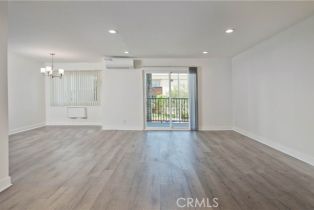 Apartment, 5415 Newcastle ave, Encino, CA 91316 - 2