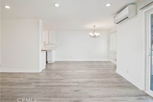 Apartment, 5415 Newcastle ave, Encino, CA 91316 - 5